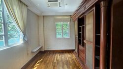 Fernhill Road (D10), Condominium #570169301